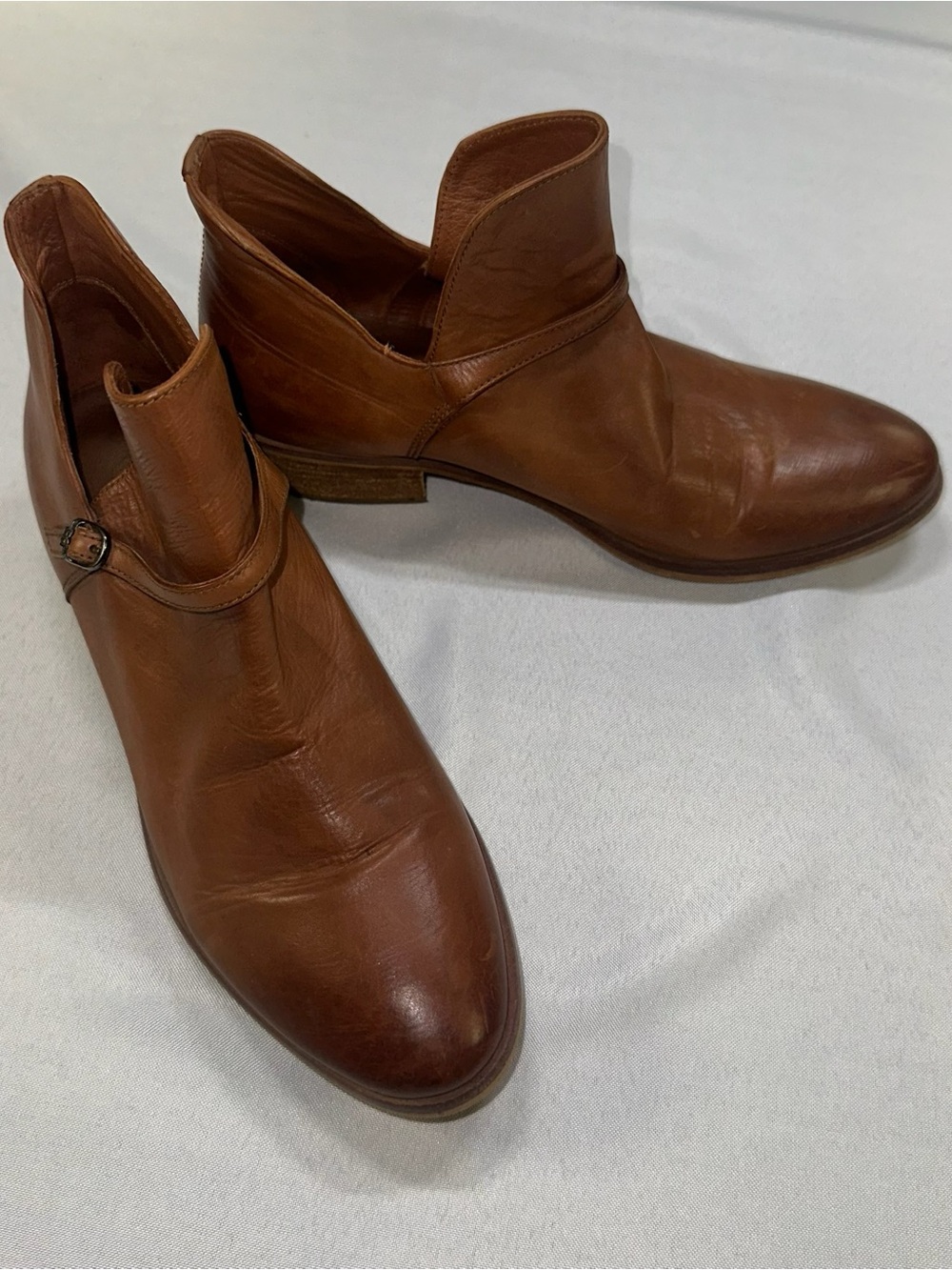 Sam Edelman Palmer Tan Leather Buckle Strap Ankle Boots Side Cutout 7.5M